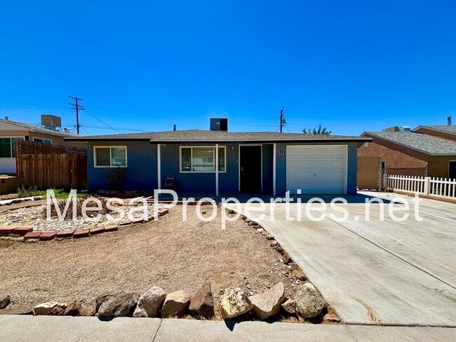 Photo - 820 Caliente Dr