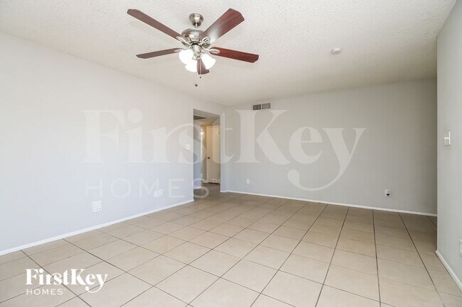 Photo - 1918 E Watson Dr