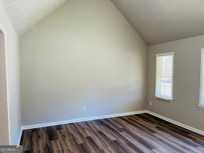 Photo - 10 Fredda Ln
