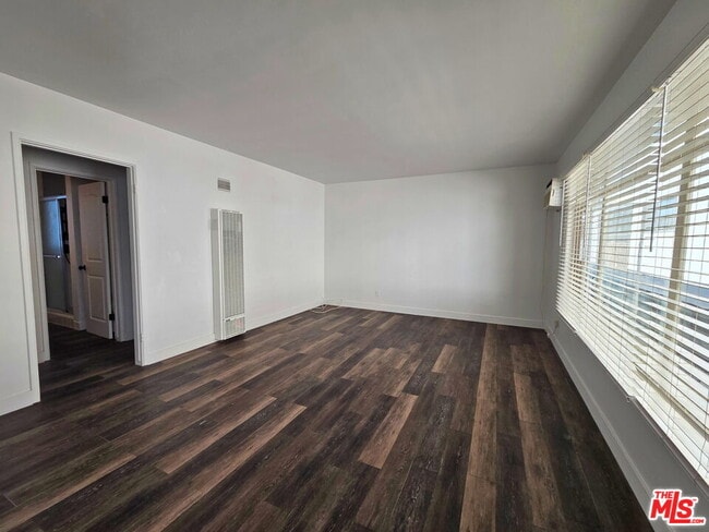 Photo - 920 Westbourne Dr Unit 10