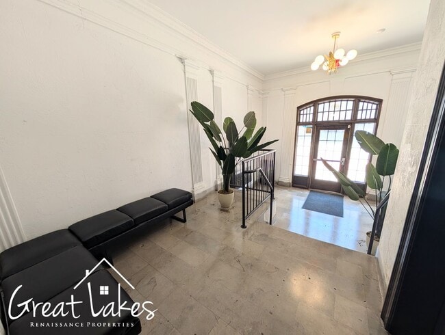 3525 Cass Ave Unit 401