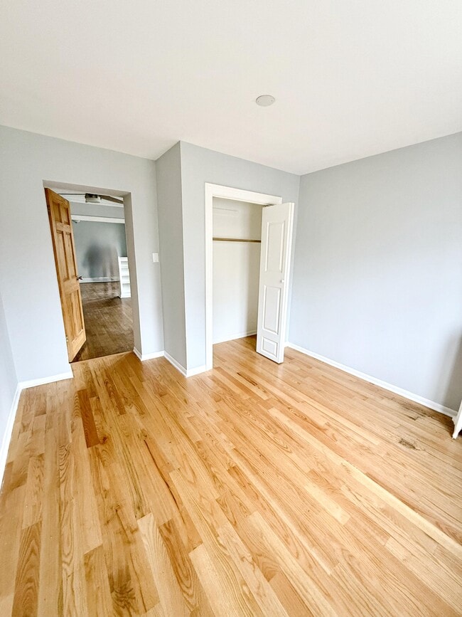 Photo - 4241 N Laramie Ave Unit 3