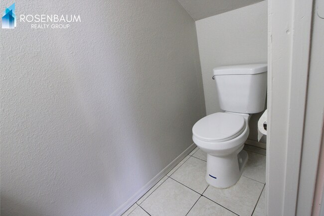 Photo - 410 E 9th Ave