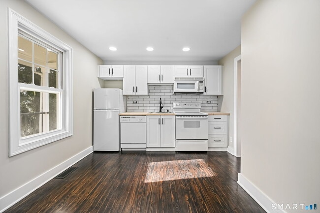 Photo - 2 Sherman Ave