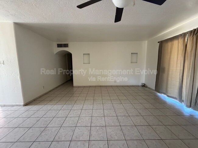 Photo - 4021 W Berridge Ln