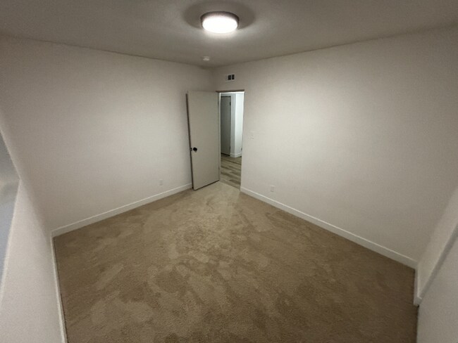 Photo - 1733 Ophir Dr