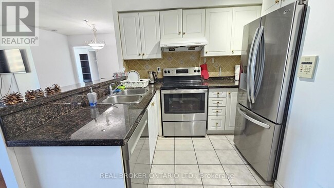 Photo - 7 Lorraine Dr Unité 1516