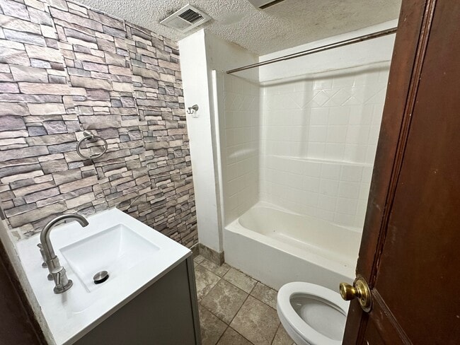 Photo - 1755 Ashville Rd