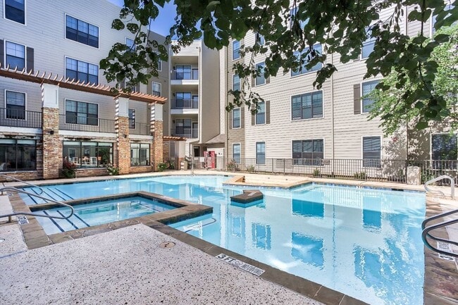 Pool - Maverick Place