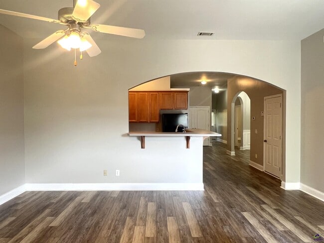 Photo - 760 Ivy Brook Way
