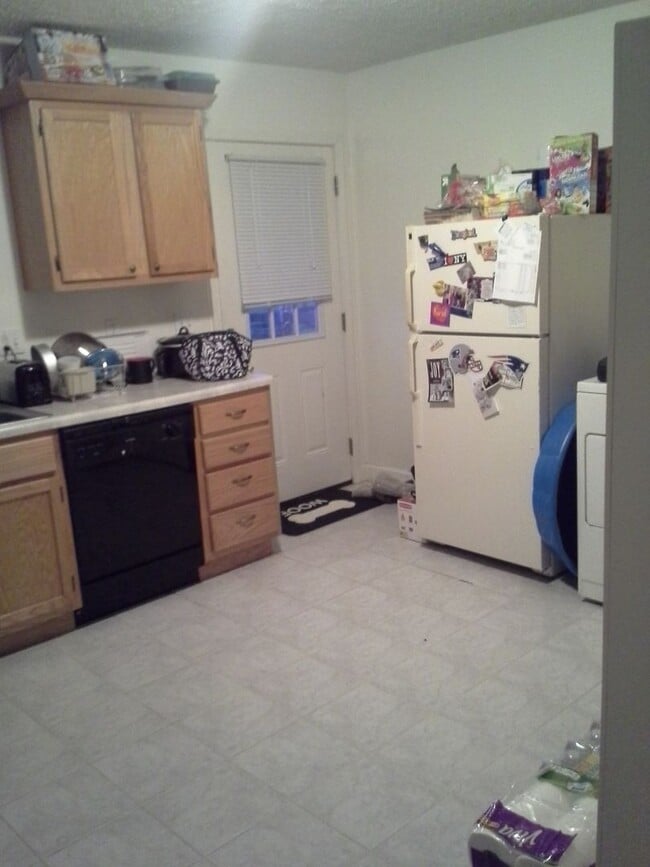 Photo - Cheeseplant Apartments Unit 2724