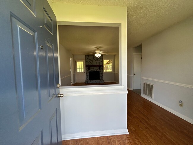 Photo - 3106 Apple Valley Ln