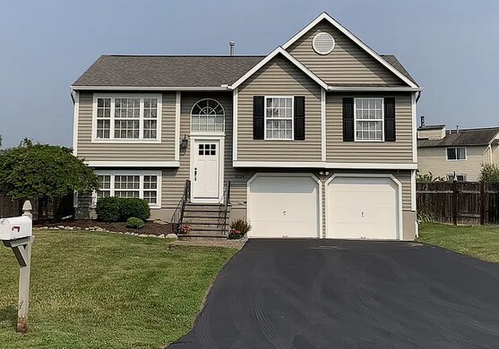Building Photo - 6124 Owlwood Dr Rental