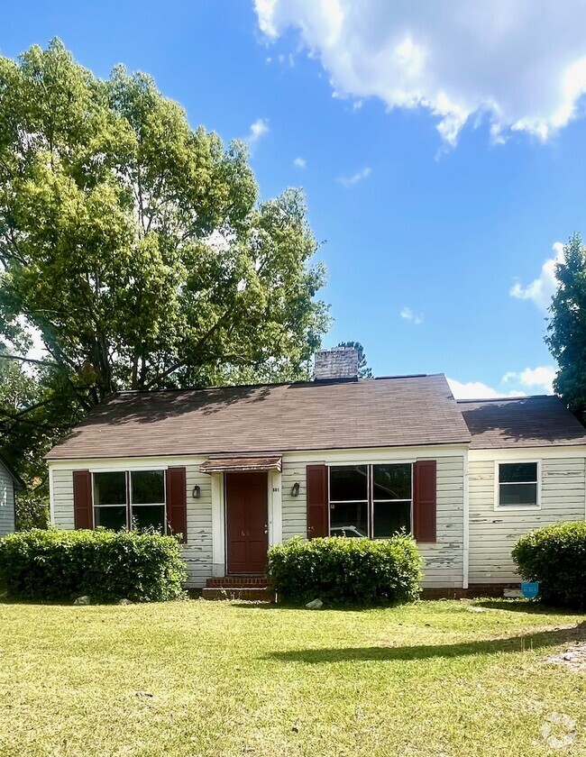 Building Photo - 601 E Adair St Rental