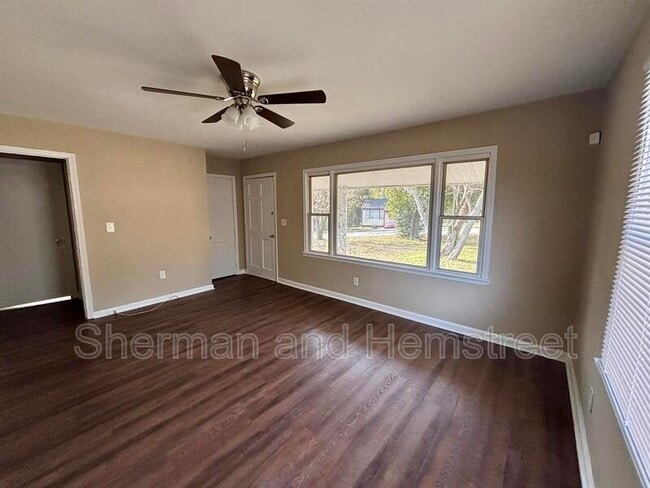 Photo - 2225 Bandler Rd