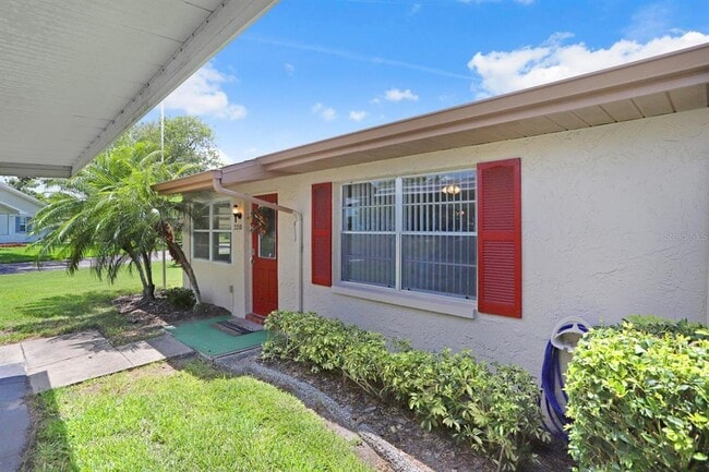 Photo - 2210 Greenhaven Dr Unidad 375