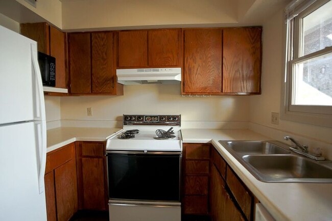 Photo - 1303 Wertland St