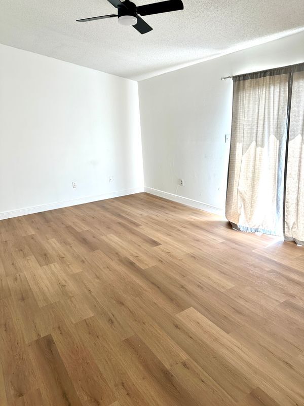 Photo - 1184 Sapphire St SE