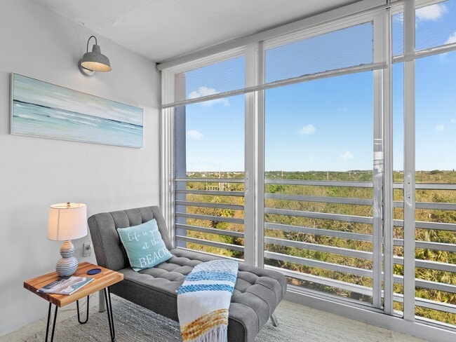 Photo - 935 E Causeway Blvd Condo
