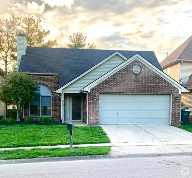Building Photo - 3737 White Pine Dr Rental
