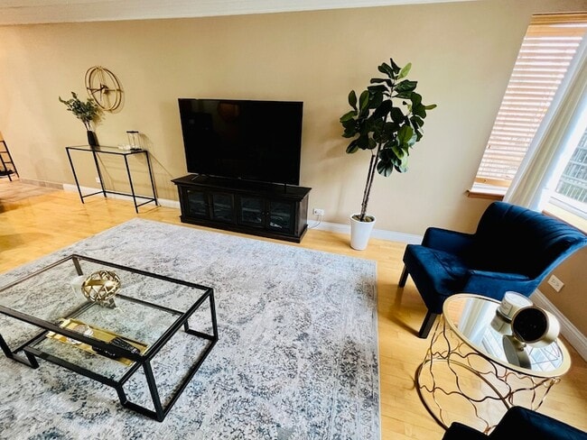 Photo - 801 S Plymouth Ct Unit 805