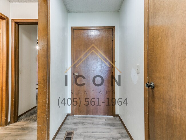 Photo - 1206 Summerton Pl