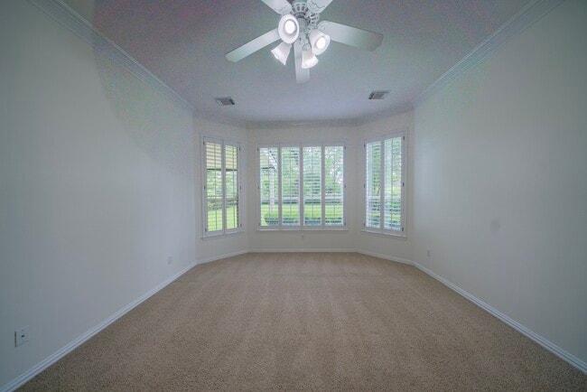 Photo - 1415 Sue Barnett Dr