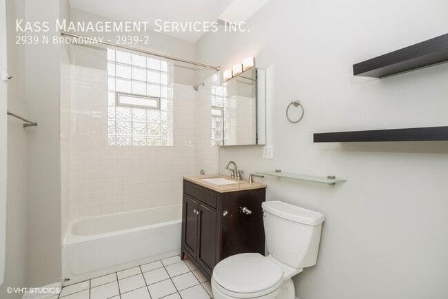 Photo - 2939 N Broadway Unit 2939-2