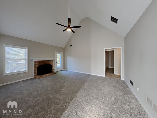 Photo - 204 Eagles Crest Ct