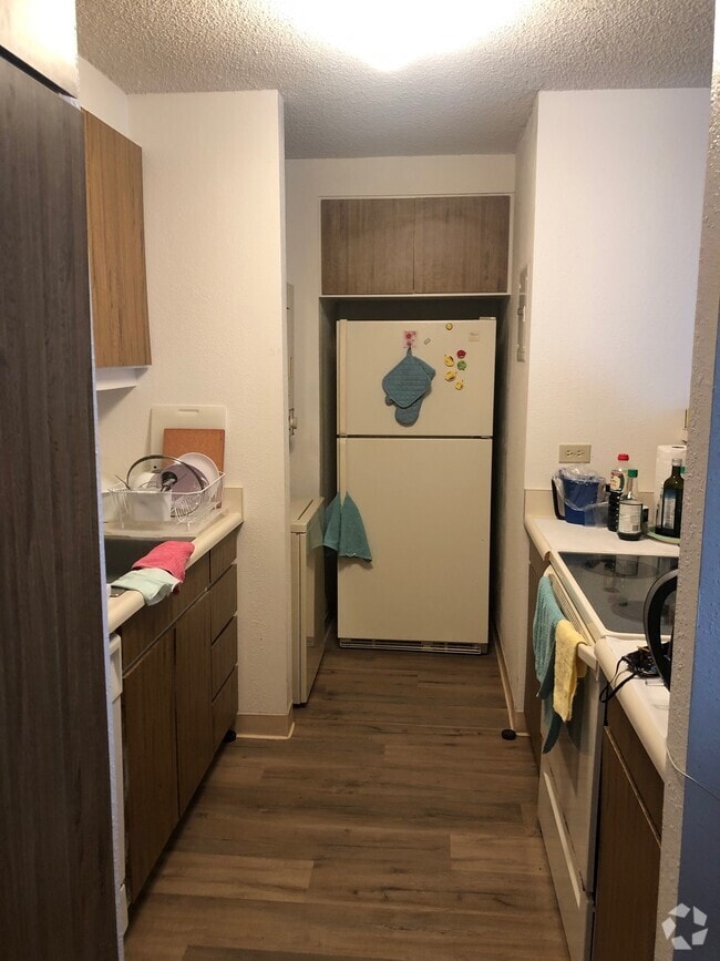 Building Photo - 1778 Ala Moana Blvd Unit 2905 Rental