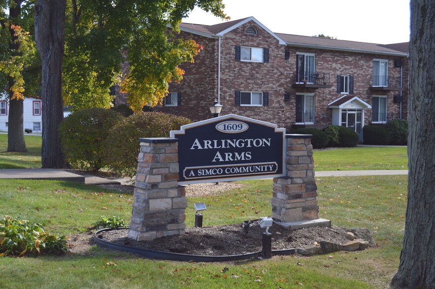 Arlington Arms Apartments For Rent in Niles, OH