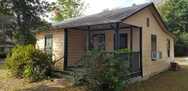 Photo - 2012 Husson Ave