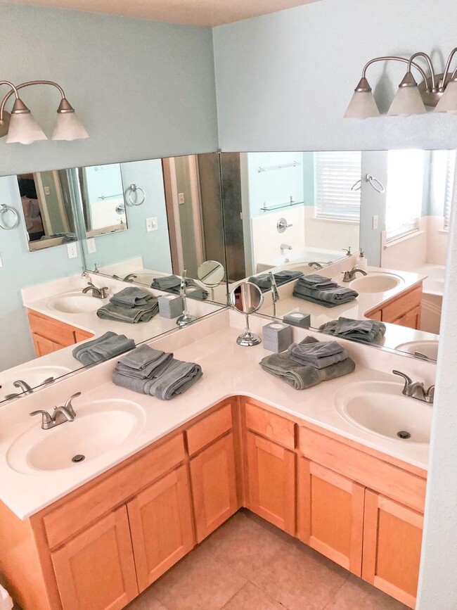 Photo - 2604 Doral Way