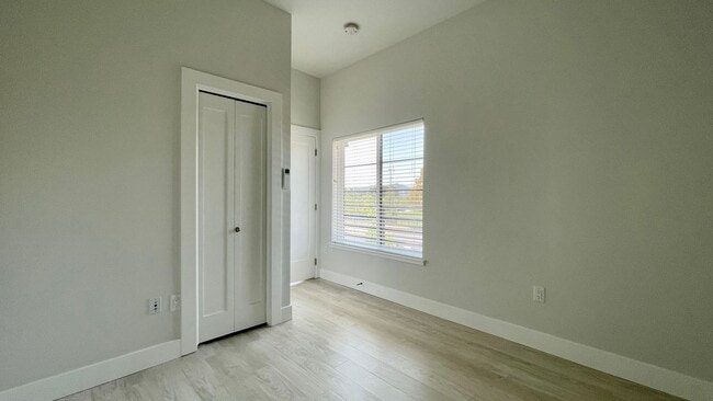 Photo - Newer Construction 1 Bedroom in the Ironwo... Unit #206
