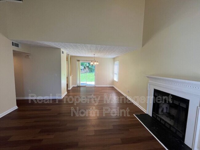 Photo - 3004 Kenville Ln