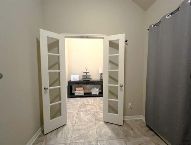 Photo - 244 Fieldstone Pl