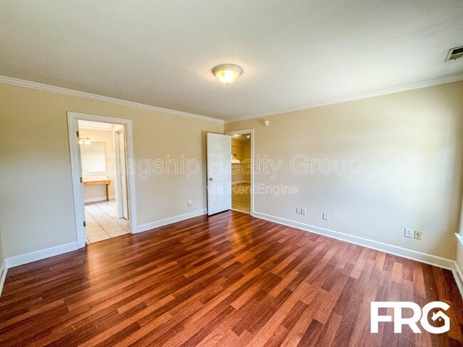 Photo - 149 Emily Dr Unit B