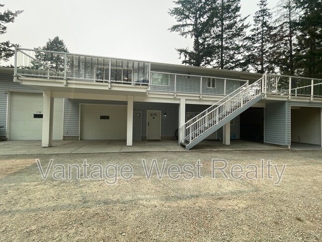 3906 Dryden Rd