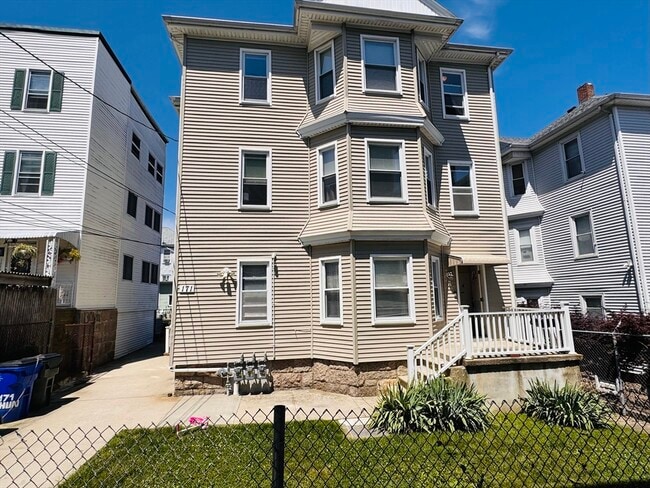 Building Photo - 171 Hunter St Unit 3 Rental