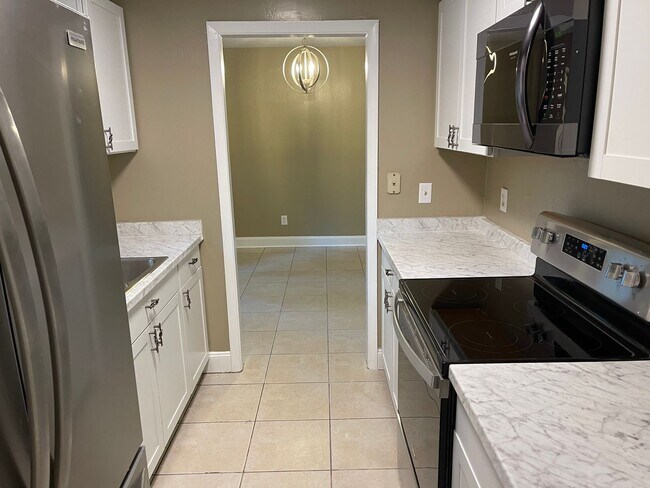 Photo - 3BED/1.5 BATH HOME NEAR LAKE JACKSON