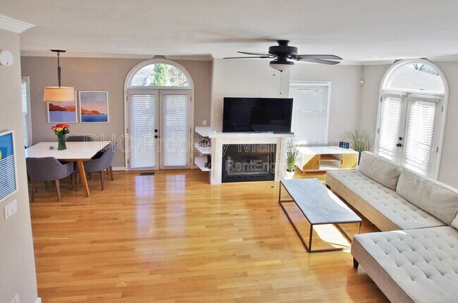 Photo - 835 Piedmont Ave NE