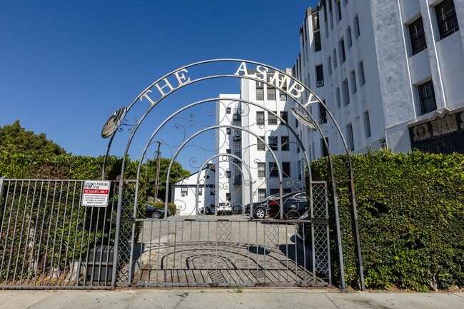 Photo - Stylish and Spacious Apartment