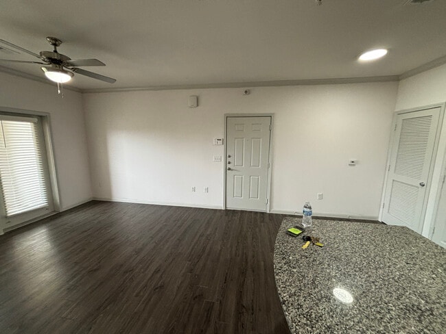 Photo - 4624 Cromwell Dr Unidad a1