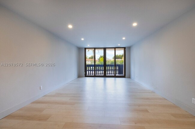 90 Edgewater Dr Unit 224