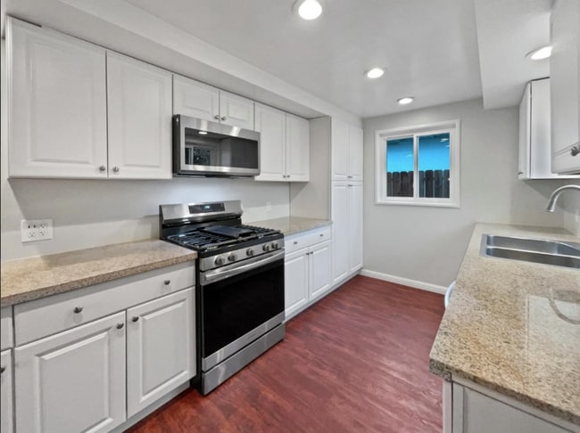 Photo - 5928 Lila Ln