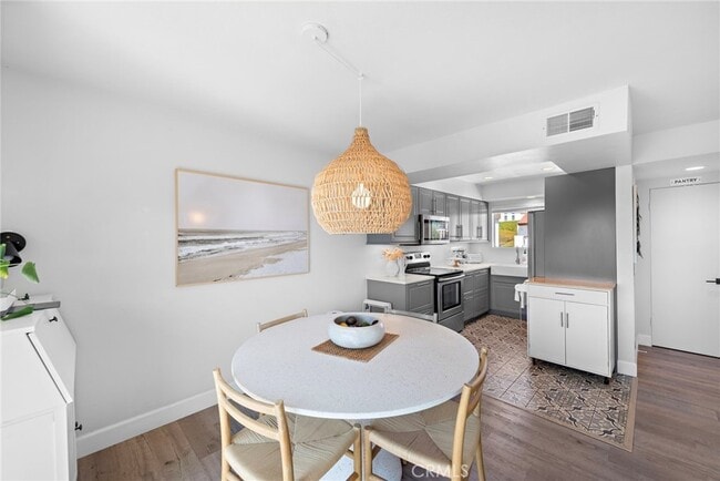 Photo - 720 Calle Camisa