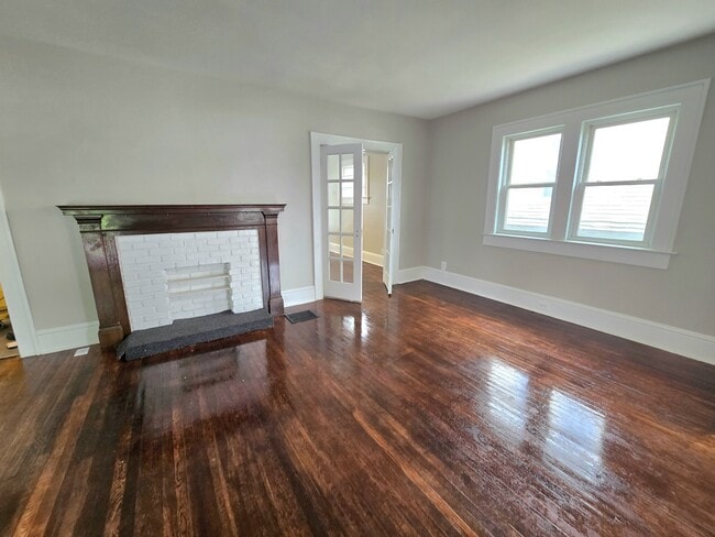 Photo - 18 W 29th St