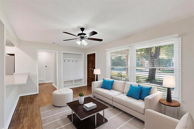 Photo - 2207 Housley Dr