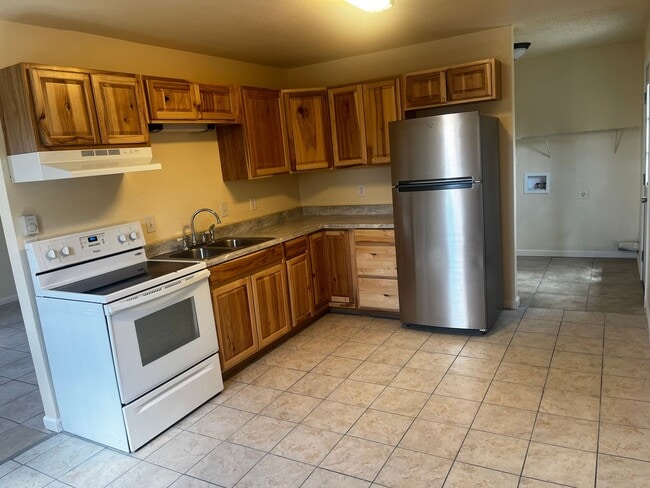 Photo - Pre-Leasing- House For Rent In Brush!