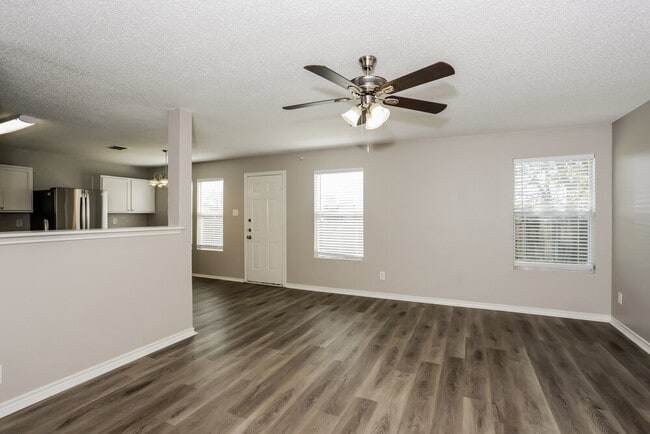 Photo - 4349 Meadowknoll Dr